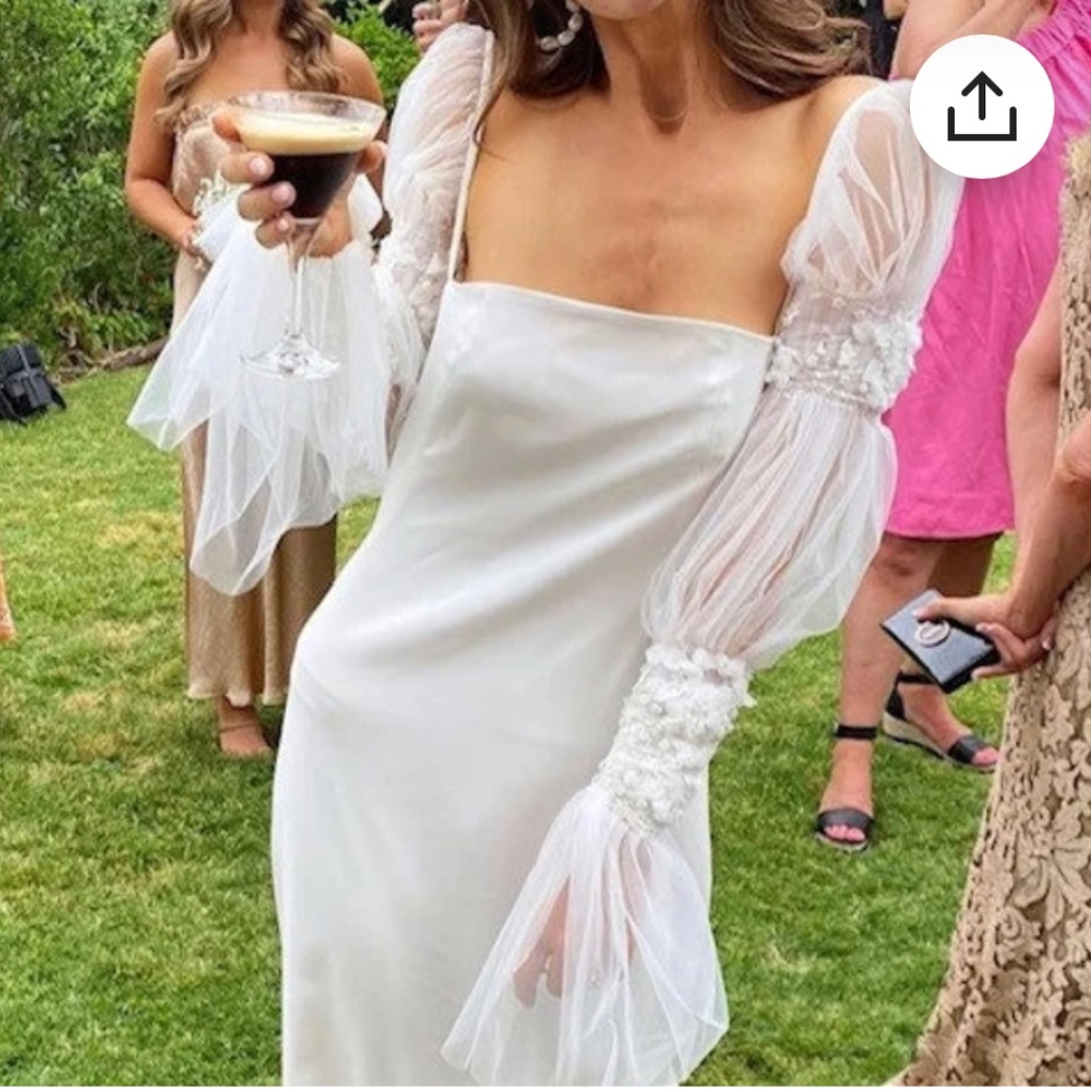 Detachable tulle/lace white wedding sleeves (small)